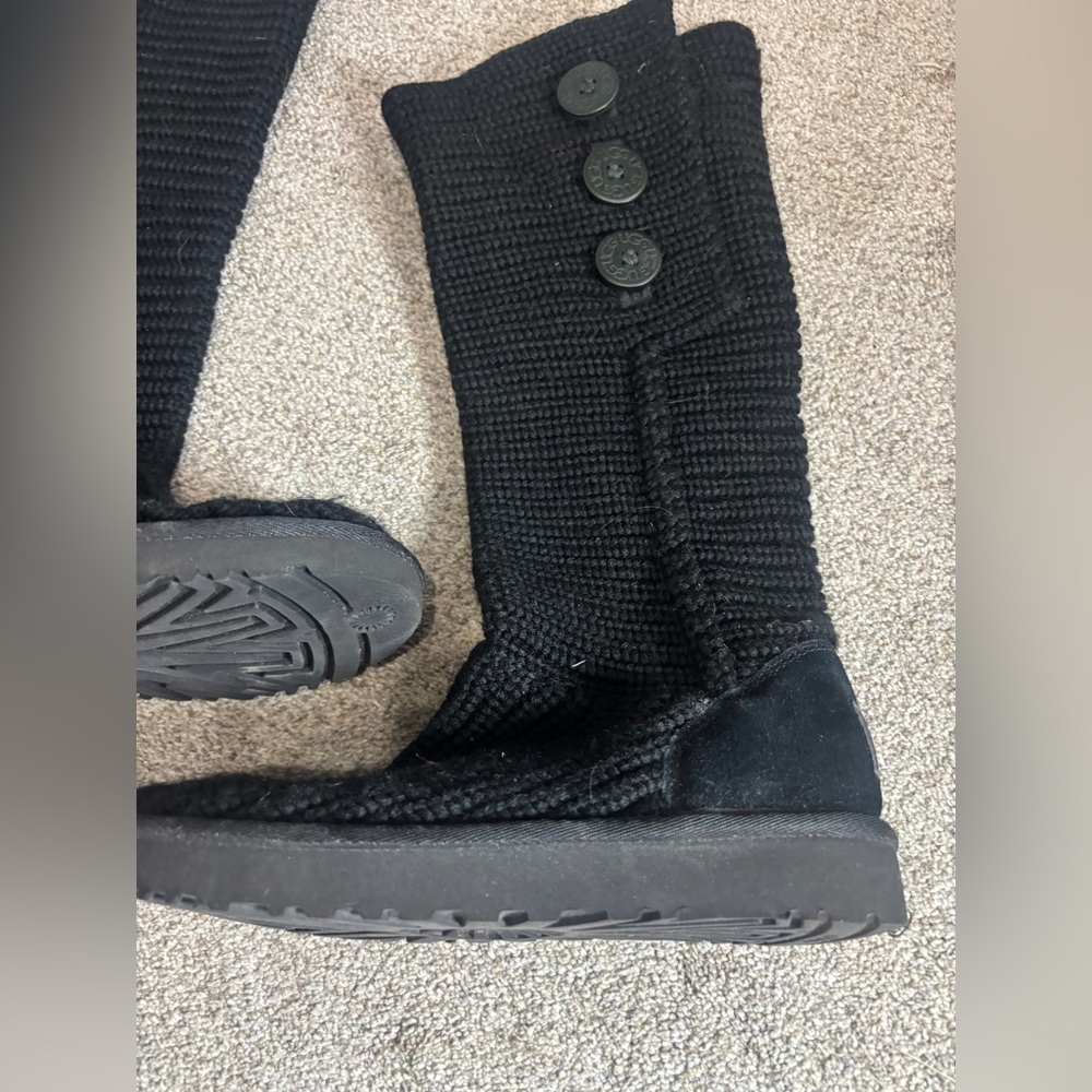 Women's UGG Australia Classic Cardy Tall Black Knee High Knit Boot Sz 7 - Picture 9 of 10